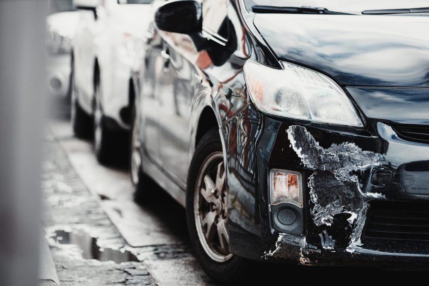 Multi-Vehicle Collisions in Fort Lauderdale How Fault Gets Assigned in Florida (Practical Scenarios)