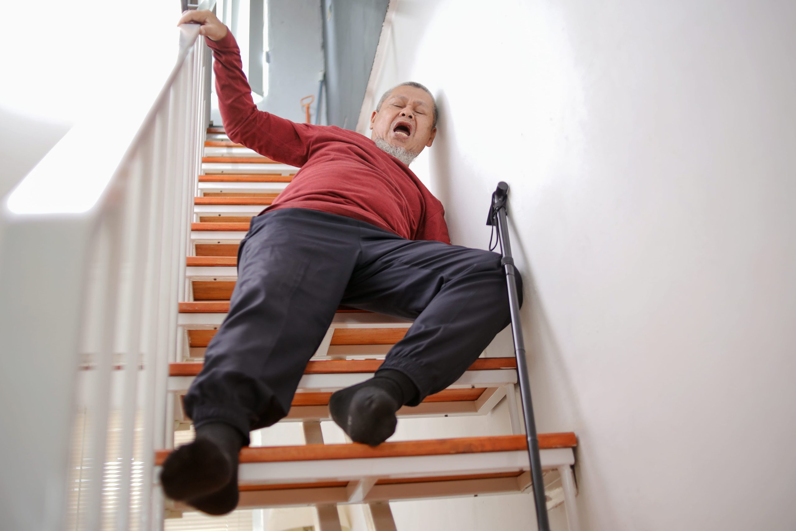 Incident reports for slip and fall evidence